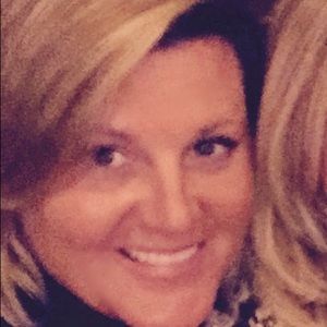 Meet your Posher, Debra